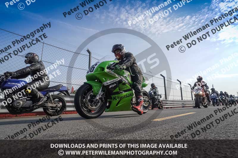 donington no limits trackday;donington park photographs;donington trackday photographs;no limits trackdays;peter wileman photography;trackday digital images;trackday photos
